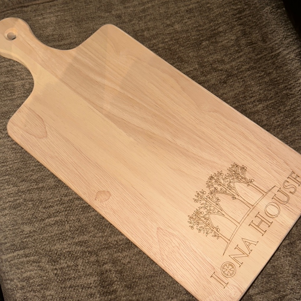 Iona house cutting board